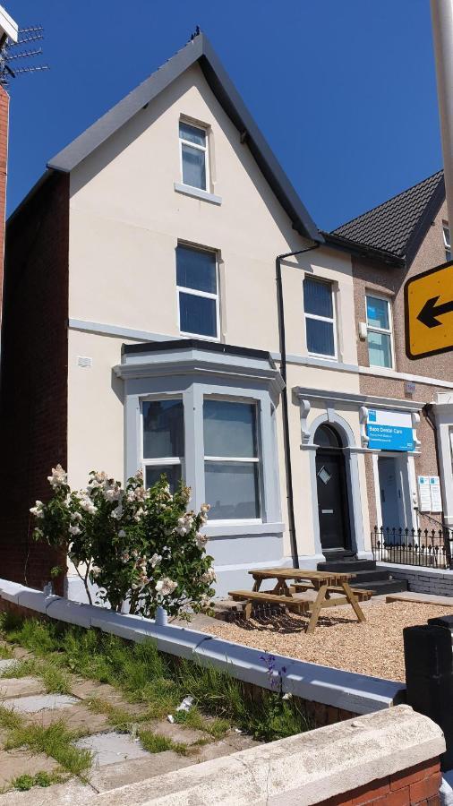 Coast Accommodation Station Road Apartments Blackpool Luaran gambar
